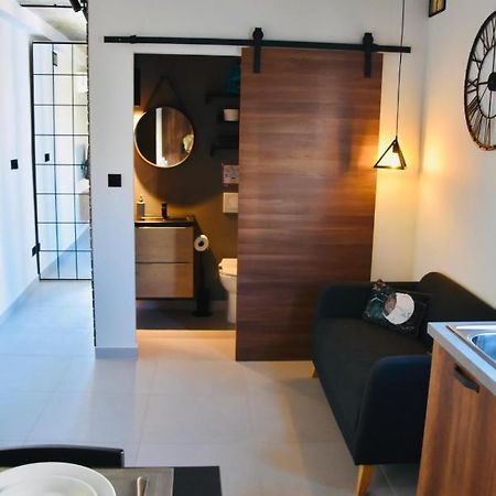 Chic Penthouse Industrial-Style Leilighet Mosta Eksteriør bilde