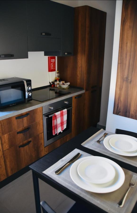 Chic Penthouse Industrial-Style Leilighet Mosta Eksteriør bilde